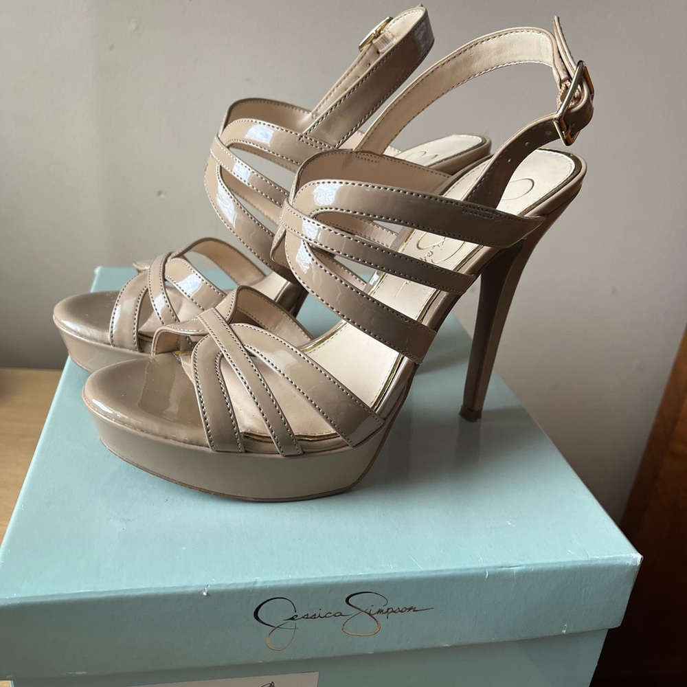 Jessica Simpson Binnie heels
